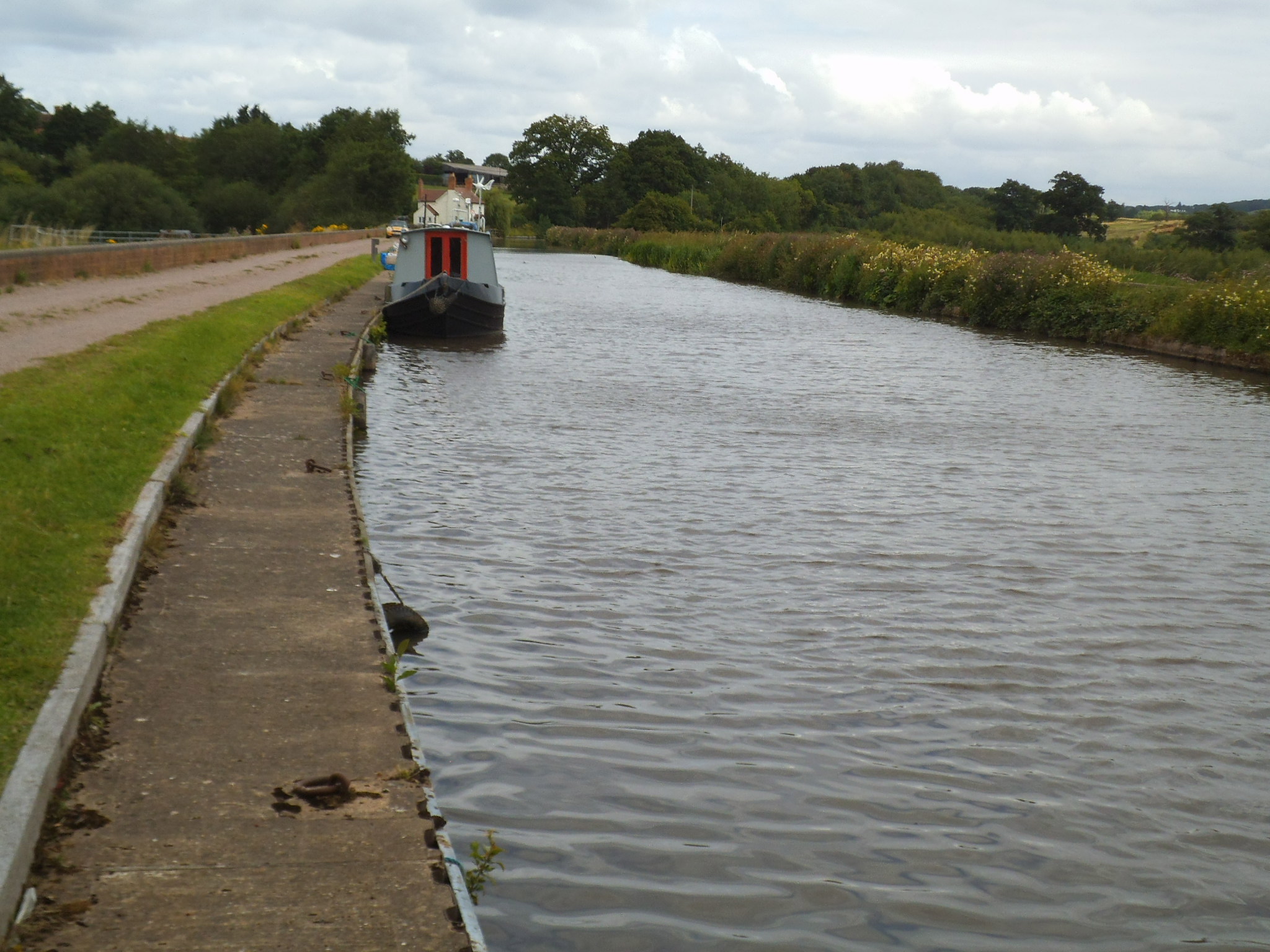 Bittell (Electric) Long Term L1 :: Waterside Moorings